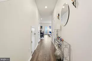 876 Still Waters Ln, Pennsburg, PA 18073 - Photo 3