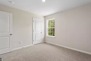3037 Martha Wy, Pennsburg, PA 18073 - Photo 33