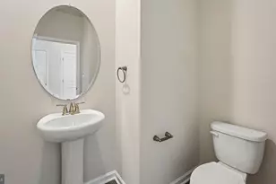 3037 Martha Wy, Pennsburg, PA 18073 - Photo 21