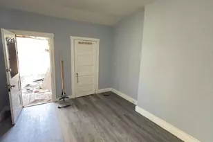 21 W Chestnut St, Norristown, PA 19401 - Photo 5