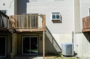 1146 Valley Stream Dr, Perkiomenville, PA 18074 - Photo 5