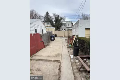 249 E Oak Street, Norristown, PA 19401 - Photo 17