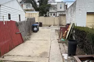 249 E Oak St, Norristown, PA 19401 - Photo 17