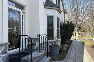 1111 Brian's Way, Wayne, PA 19087 - Photo 3