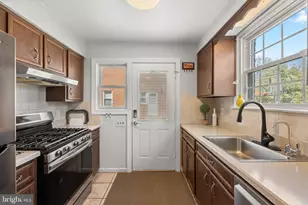 607 Latham Dr, Wynnewood, PA 19096 - Photo 13