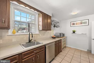 607 Latham Dr, Wynnewood, PA 19096 - Photo 11