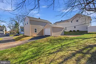 310 Greenhill Rd, Willow Grove, PA 19090 - Photo 19