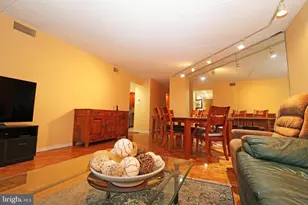 19 Rock Hill Rd, Bala Cynwyd, PA 19004 - Photo 3