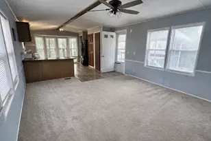 910 Lakeview Dr, Green Lane, PA 18054 - Photo 9