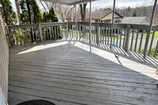 910 Lakeview Dr, Green Lane, PA 18054 - Photo 3