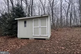 910 Lakeview Dr, Green Lane, PA 18054 - Photo 19