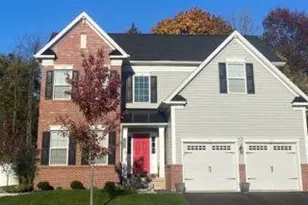 1010 Bayberry Dr, Pennsburg, PA 18073 - Photo 1