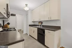 1655 Oakwood Dr, Narberth, PA 19072 - Photo 13