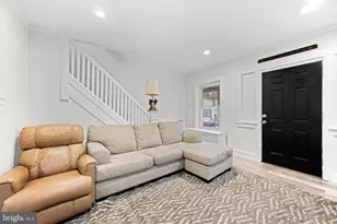 1009 Queen St, Pottstown, PA 19464 - Photo 3