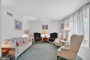 307 Sharon Ct, King of Prussia, PA 19406 - Photo 3