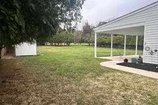 1025 Singer Ln, Norristown, PA 19403 - Photo 5