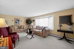 1000 Brookwood Dr, Pottstown, PA 19464 - Photo 19