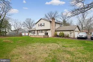 1000 Brookwood Dr, Pottstown, PA 19464 - Photo 33