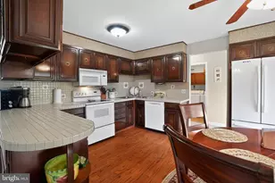 1000 Brookwood Dr, Pottstown, PA 19464 - Photo 13