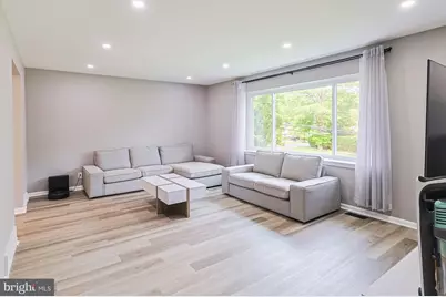 1950 Valley, Meadowbrook, PA 19046 - Photo 5