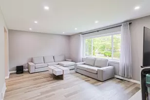 1950 Valley, Meadowbrook, PA 19046 - Photo 5