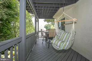 406 Merion Hill Ln, Conshohocken, PA 19428 - Photo 45