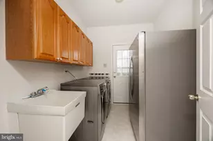 7017 Windswept Ln, Norristown, PA 19403 - Photo 11