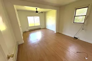 321 W Chestnut St, Pottstown, PA 19464 - Photo 11