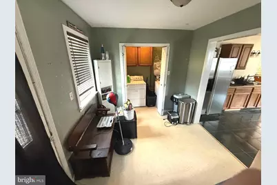 321 W Chestnut Street, Pottstown, PA 19464 - Photo 5