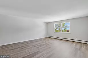 500 Manor House Ln, Willow Grove, PA 19090 - Photo 5