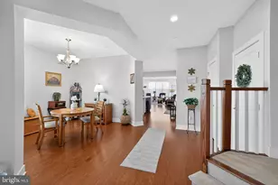 727 Friendship Hill Dr, Collegeville, PA 19426 - Photo 5