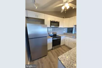 478 E Main Street #480 E MAIN APT. 6, Collegeville, PA 19426 - Photo 3