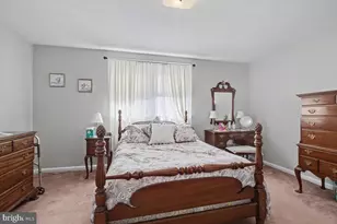 607 Glenn Valley Dr, Norristown, PA 19401 - Photo 17