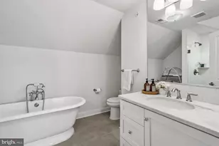 219 E Montgomery Ave, Ardmore, PA 19003 - Photo 27