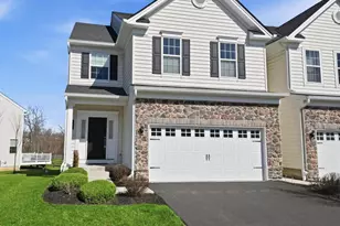 109 Briarwood Ln, Colmar, PA 18915 - Photo 1