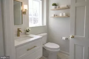 941 Cedar Rd, Schwenksville, PA 19473 - Photo 13