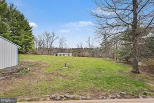 305 Green Hill Rd, Telford, PA 18969 - Photo 11