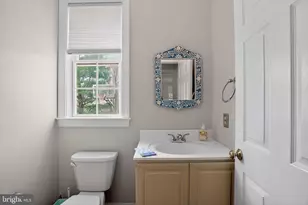 1419 Royal Oak Dr, Blue Bell, PA 19422 - Photo 25