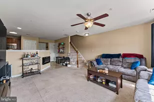 2062 Berkeley Dr, Pennsburg, PA 18073 - Photo 5