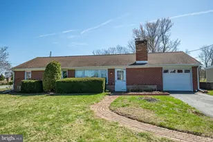 874 Sunset Ln, Telford, PA 18969 - Photo 5