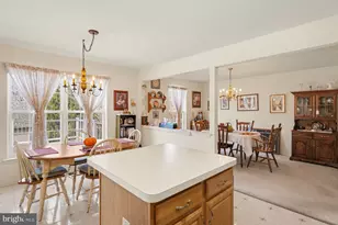 321 Cherry St, Pennsburg, PA 18073 - Photo 11