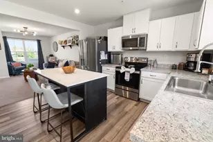 5 Castle Dr, Gilbertsville, PA 19525 - Photo 13