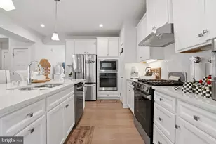 1025 Trillium Ln, Cheltenham, PA 19012 - Photo 9