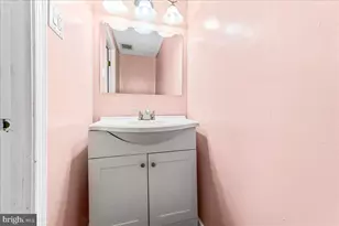 51 Zummo Way, Norristown, PA 19401 - Photo 15