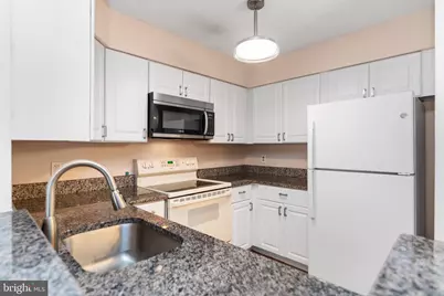 912 Foxmeadow Drive #CONDO 912, Royersford, PA 19468 - Photo 5