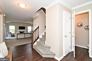 1039 Greenes Way Cir, Collegeville, PA 19426 - Photo 5