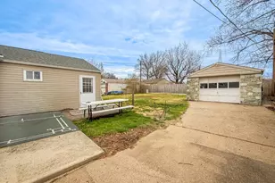 2751 Kruger Rd, Abington, PA 19001 - Photo 27