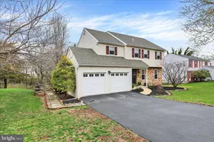 2381 Heather Ln, Pottstown, PA 19464 - Photo 3