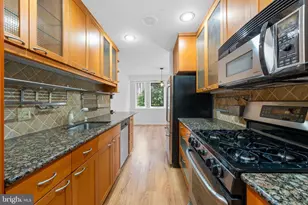 1640 Oakwood Dr, Narberth, PA 19072 - Photo 9