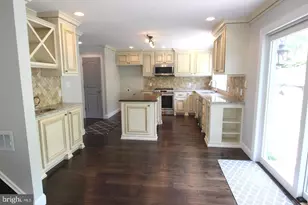 86 Spares Ln, Phoenixville, PA 19453 - Photo 3